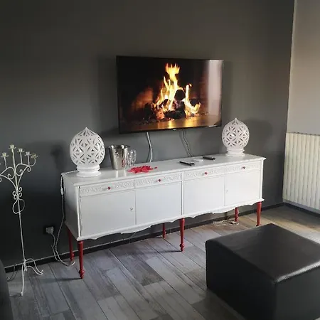 Simone Apartment *